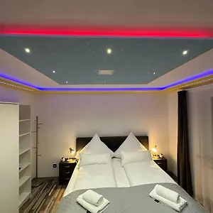 Modern Neuburg P - - 2 Zimmer, Komfort, Balkon, Wi-fi, Smart Tv, Grosse Dusche, Kueche Neuburg an Der Donau