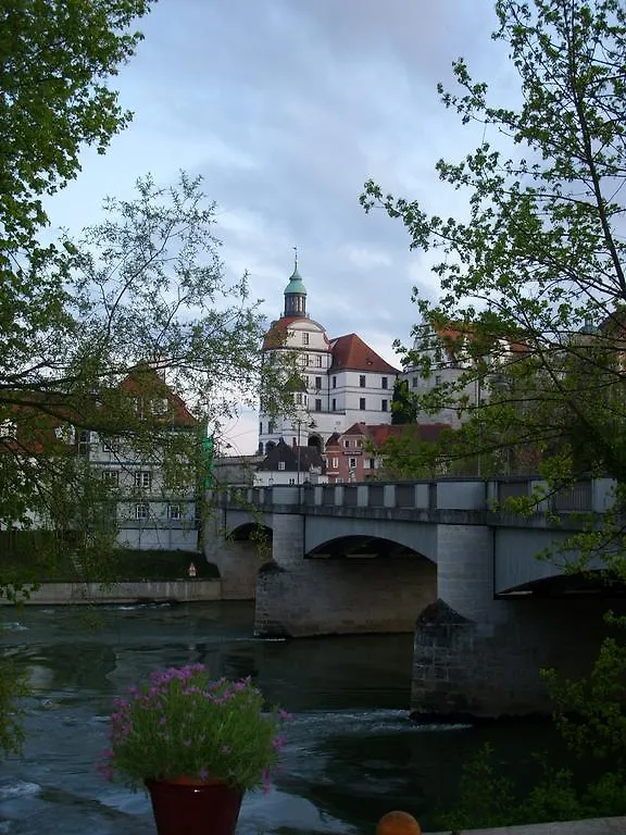 Hotel am Fluss Neuburg an Der Donau